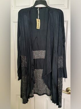 NWT VOCAL WATERFALL CARDIGAN